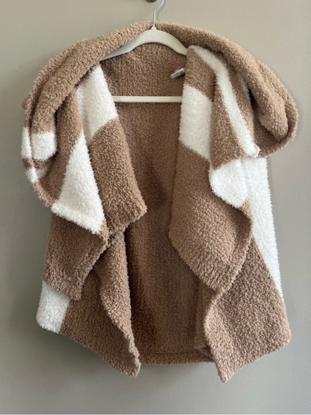 No Boundaries teddy cape in camel and white one size